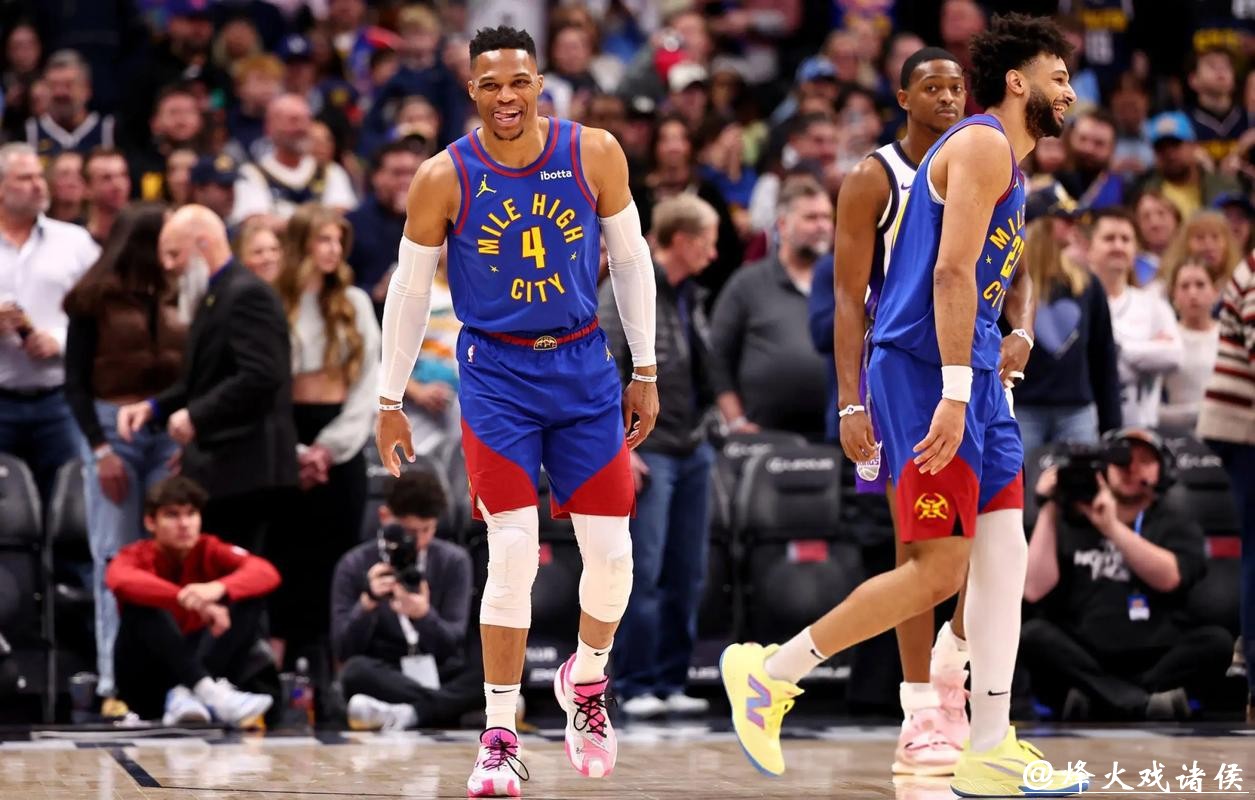 约基奇威少均三双掘金大胜篮网 雄鹿险胜魔术