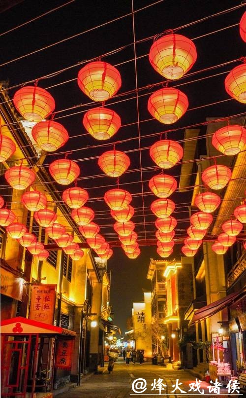 2026长沙新春灯会点亮靖港古镇